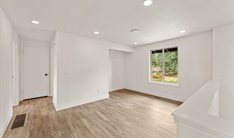 15800 SE WALLACE Rd, Milwaukie, OR 97267