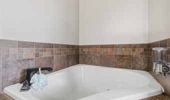 22980 105th St, Anamosa, IA 52205