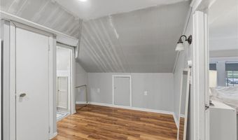 230 School St, Lincoln, RI 02865