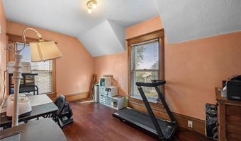 207 N Davis St, Anamosa, IA 52205