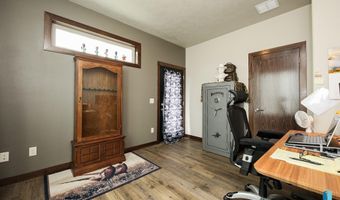 2729 E Palmer St, Brandon, SD 57005