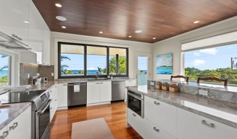 851 Aalapapa Dr, Kailua, HI 96734