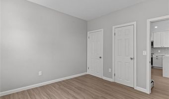 34 Vermont St, Cranston, RI 02920