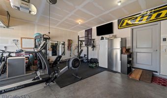 1507 Powers Blvd, Belgrade, MT 59714