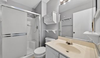 1141 Stonegate Rd, Algonquin, IL 60102