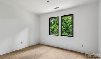 1539 Crystal Rd, Charlotte, NC 28205
