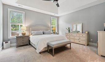 7009 Providence Ln W, Charlotte, NC 28226