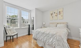214-216 E Eagle St 5, Boston, MA 02128