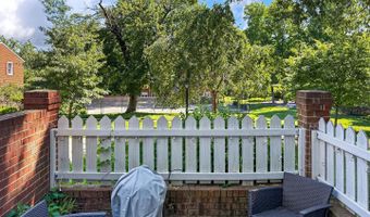 2711 S WALTER REED Dr S #A, Arlington, VA 22206