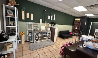 304 S Market St, Alton, MO 65606