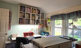 272 Belmont Ave, Belfast, ME 04915