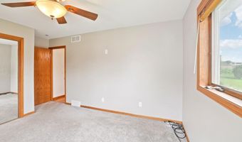 15 Eastridge Ct, Madison, WI 53716