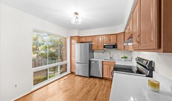 4619 MAYHUNT Ct, Alexandria, VA 22312