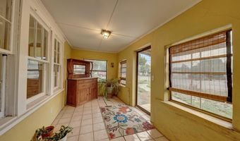 702 N 2nd St, Alpine, TX 79830