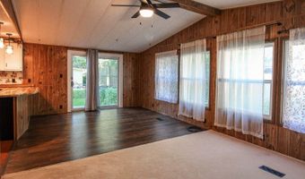 443 Piccadilly Cir, Bismarck, ND 58504