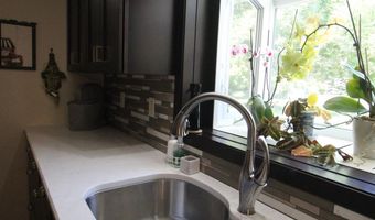 512 W Melgaard Rd, Aberdeen, SD 57401