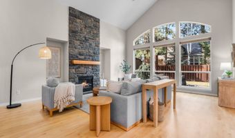 61041 Chamomile Pl, Bend, OR 97702