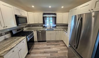 38 BELMONT Rd, Bellmawr, NJ 08031