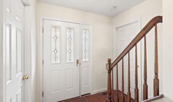 262 Evergreen Dr, Bayville, NJ 08721