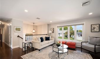 7 Robins Way, North Providence, RI 02904