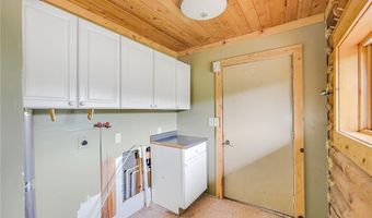 1283 Island Lake Dr NW, Backus, MN 56435