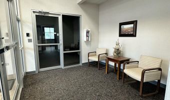 320 S 1st St, Aberdeen, SD 57401