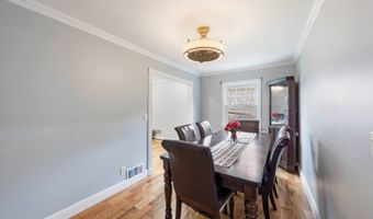 73 Davis Dr, Bergenfield, NJ 07621