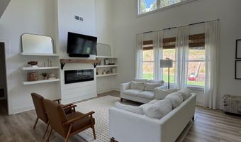 5661 Wooded Vly, Flowery Branch, GA 30542