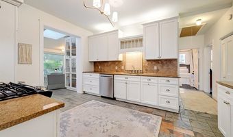 115 W Elmview Pl, Alamo Heights, TX 78209