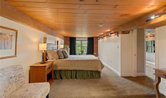 1 Tupperware Dr 226, North Smithfield, RI 02896