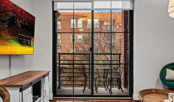 1111 ORONOCO St 326, Alexandria, VA 22314