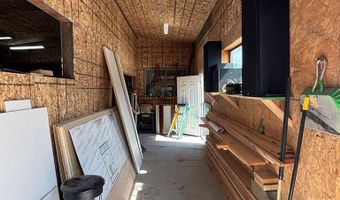 941 S Main St, Cascade, ID 83611