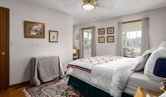 9740 Sergeant Holden Ln, Athens, AL 35614