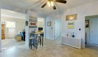 36 Dixon St, Newport, RI 02840