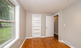 8385 Bridle Rd, Anderson Twp., OH 45244
