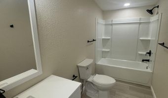 338 E CEDAR Ave, Bloomfield, NM 87413