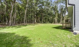 70 Seurat St, Barnegat, NJ 08005