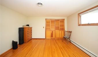 1534 Sandridge Rd, Alden, NY 14004
