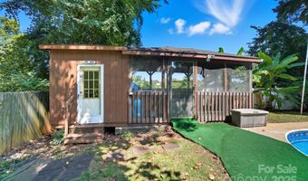 955 Hickory Nut St, Charlotte, NC 28205
