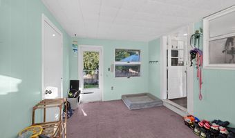 18 Vernon St, Ayer, MA 01432