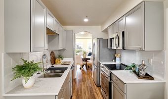 421 HARRIS Ln, Oregon City, OR 97045