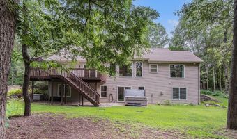 8905 Conservancy Dr NE, Ada, MI 49301