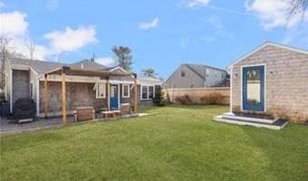 22 Walsh Ave, Barrington, RI 02806