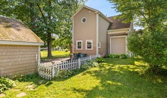 446 Plymouth St, Abington, MA 02351