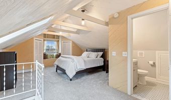 34 Burnett St, Johnston, RI 02919