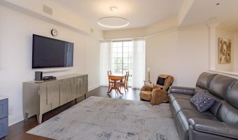 1110 W IVANHOE Blvd 9, Orlando, FL 32804