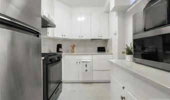 141-15 28th Ave 1E, Flushing, NY 11354
