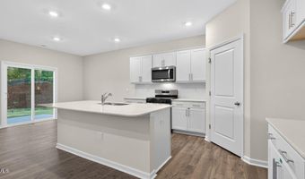 65 Green Laurel Dr, Angier, NC 27501
