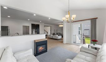 25541 EMERSON OAKS Dr, Aldie, VA 20105