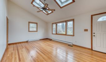 2 Doubleday Rd, Columbia, CT 06237